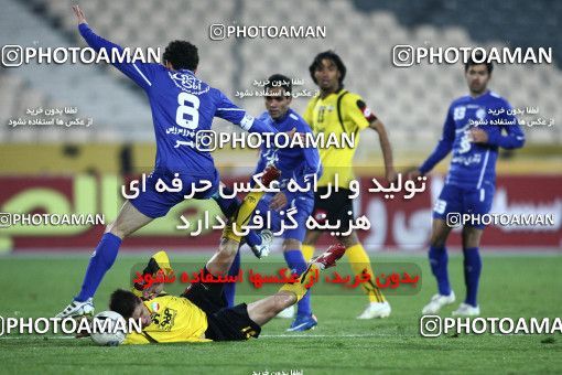 742149, Tehran, [*parameter:4*], لیگ برتر فوتبال ایران، Persian Gulf Cup، Week 18، Second Leg، Esteghlal 1 v 1 Sepahan on 2012/01/06 at Azadi Stadium