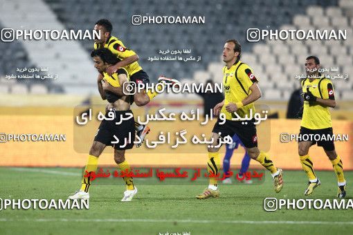 742097, Tehran, [*parameter:4*], لیگ برتر فوتبال ایران، Persian Gulf Cup، Week 18، Second Leg، Esteghlal 1 v 1 Sepahan on 2012/01/06 at Azadi Stadium