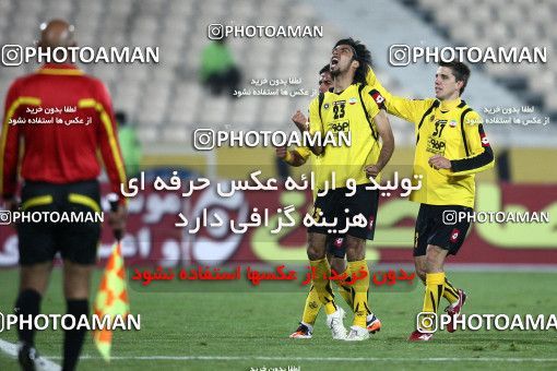 742067, Tehran, [*parameter:4*], لیگ برتر فوتبال ایران، Persian Gulf Cup، Week 18، Second Leg، Esteghlal 1 v 1 Sepahan on 2012/01/06 at Azadi Stadium