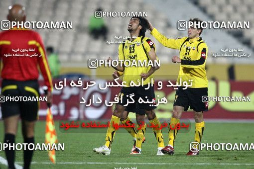 742072, Tehran, [*parameter:4*], لیگ برتر فوتبال ایران، Persian Gulf Cup، Week 18، Second Leg، Esteghlal 1 v 1 Sepahan on 2012/01/06 at Azadi Stadium