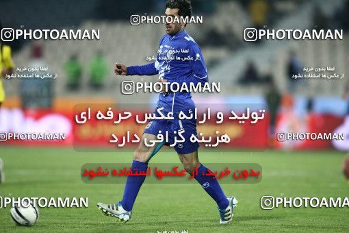 742048, Tehran, [*parameter:4*], لیگ برتر فوتبال ایران، Persian Gulf Cup، Week 18، Second Leg، Esteghlal 1 v 1 Sepahan on 2012/01/06 at Azadi Stadium