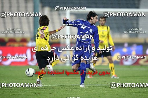 742018, Tehran, [*parameter:4*], لیگ برتر فوتبال ایران، Persian Gulf Cup، Week 18، Second Leg، Esteghlal 1 v 1 Sepahan on 2012/01/06 at Azadi Stadium