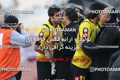741820, Tehran, [*parameter:4*], لیگ برتر فوتبال ایران، Persian Gulf Cup، Week 18، Second Leg، Esteghlal 1 v 1 Sepahan on 2012/01/06 at Azadi Stadium
