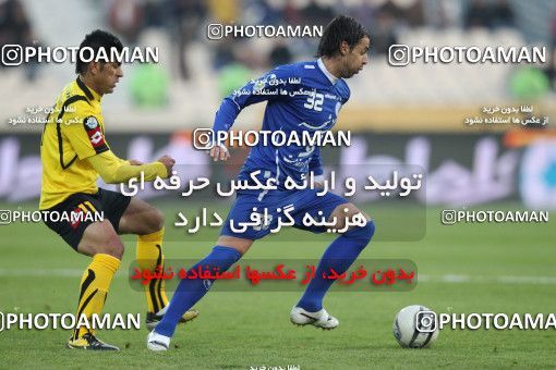 741799, Tehran, [*parameter:4*], لیگ برتر فوتبال ایران، Persian Gulf Cup، Week 18، Second Leg، Esteghlal 1 v 1 Sepahan on 2012/01/06 at Azadi Stadium