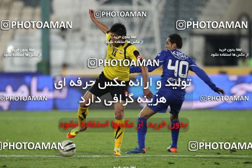 741836, Tehran, [*parameter:4*], لیگ برتر فوتبال ایران، Persian Gulf Cup، Week 18، Second Leg، Esteghlal 1 v 1 Sepahan on 2012/01/06 at Azadi Stadium
