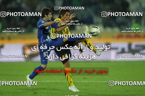 741770, Tehran, [*parameter:4*], لیگ برتر فوتبال ایران، Persian Gulf Cup، Week 18، Second Leg، Esteghlal 1 v 1 Sepahan on 2012/01/06 at Azadi Stadium