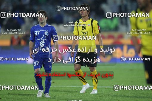 741795, Tehran, [*parameter:4*], لیگ برتر فوتبال ایران، Persian Gulf Cup، Week 18، Second Leg، Esteghlal 1 v 1 Sepahan on 2012/01/06 at Azadi Stadium