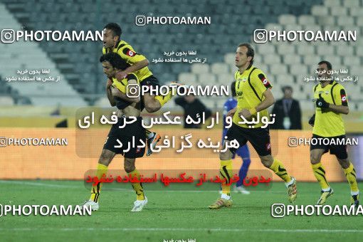 740261, Tehran, [*parameter:4*], لیگ برتر فوتبال ایران، Persian Gulf Cup، Week 18، Second Leg، Esteghlal 1 v 1 Sepahan on 2012/01/06 at Azadi Stadium