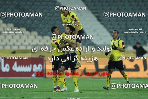 740277, Tehran, [*parameter:4*], لیگ برتر فوتبال ایران، Persian Gulf Cup، Week 18، Second Leg، Esteghlal 1 v 1 Sepahan on 2012/01/06 at Azadi Stadium