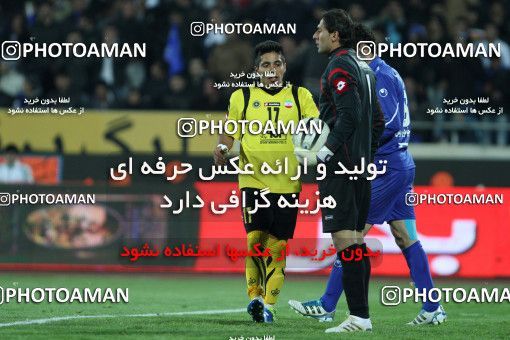 740219, Tehran, [*parameter:4*], لیگ برتر فوتبال ایران، Persian Gulf Cup، Week 18، Second Leg، Esteghlal 1 v 1 Sepahan on 2012/01/06 at Azadi Stadium