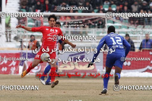 742485, Tabriz, [*parameter:4*], لیگ برتر فوتبال ایران، Persian Gulf Cup، Week 23، Second Leg، Tractor Sazi 0 v 2 Esteghlal on 2012/01/29 at Yadegar-e Emam Stadium