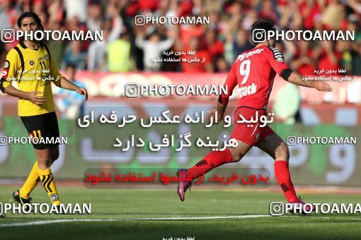 746226, Tehran, , Final جام حذفی فوتبال ایران, , Persepolis 2 v 2 Sepahan on 2013/05/05 at Azadi Stadium