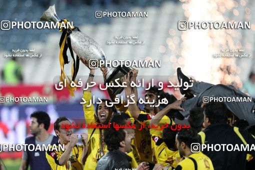 746025, Tehran, , Final جام حذفی فوتبال ایران, , Persepolis 2 v 2 Sepahan on 2013/05/05 at Azadi Stadium