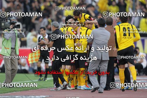 746686, Tehran, , Final جام حذفی فوتبال ایران, , Persepolis 2 v 2 Sepahan on 2013/05/05 at Azadi Stadium