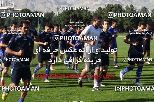750492, Tehran, Iran, Esteghlal Football Team Training Session on 2013/05/19 at زمین شماره 2 ورزشگاه آزادی