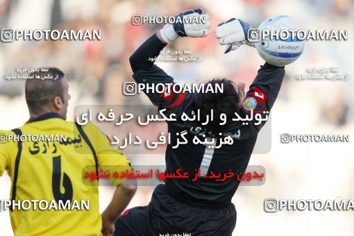 762483, Tehran, [*parameter:4*], لیگ برتر فوتبال ایران، Persian Gulf Cup، Week 16، First Leg، Persepolis 1 v 4 Sepahan on 2010/11/29 at Azadi Stadium