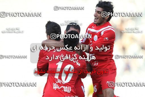 762659, Tehran, [*parameter:4*], لیگ برتر فوتبال ایران، Persian Gulf Cup، Week 16، First Leg، Persepolis 1 v 4 Sepahan on 2010/11/29 at Azadi Stadium