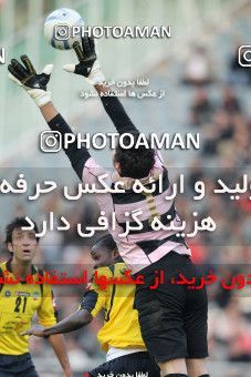762419, Tehran, [*parameter:4*], لیگ برتر فوتبال ایران، Persian Gulf Cup، Week 16، First Leg، Persepolis 1 v 4 Sepahan on 2010/11/29 at Azadi Stadium