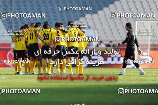 765881, Tehran, [*parameter:4*], لیگ برتر فوتبال ایران، Persian Gulf Cup، Week 16، First Leg، Persepolis 1 v 4 Sepahan on 2010/11/29 at Azadi Stadium