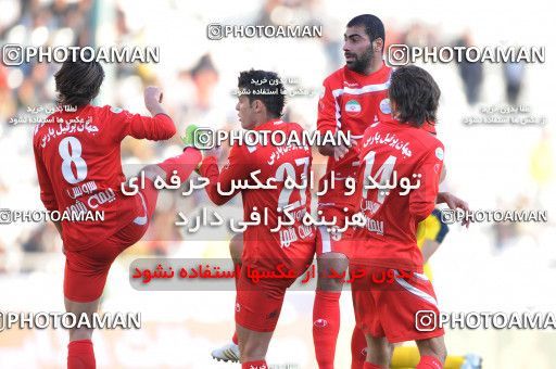 765876, Tehran, [*parameter:4*], لیگ برتر فوتبال ایران، Persian Gulf Cup، Week 16، First Leg، Persepolis 1 v 4 Sepahan on 2010/11/29 at Azadi Stadium