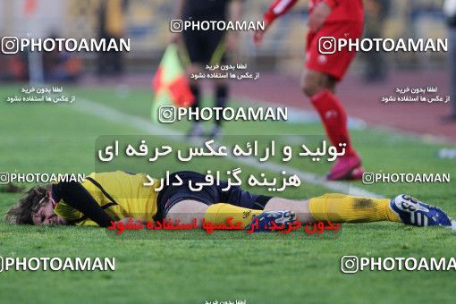 765710, Tehran, [*parameter:4*], لیگ برتر فوتبال ایران، Persian Gulf Cup، Week 16، First Leg، Persepolis 1 v 4 Sepahan on 2010/11/29 at Azadi Stadium
