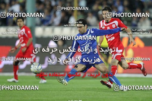762943, Tehran, [*parameter:4*], لیگ برتر فوتبال ایران، Persian Gulf Cup، Week 29، Second Leg، Esteghlal 1 v 2 Tractor Sazi on 2011/04/10 at Azadi Stadium
