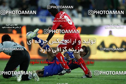 760595, Tehran, [*parameter:4*], لیگ برتر فوتبال ایران، Persian Gulf Cup، Week 29، Second Leg، Esteghlal 1 v 2 Tractor Sazi on 2011/04/10 at Azadi Stadium