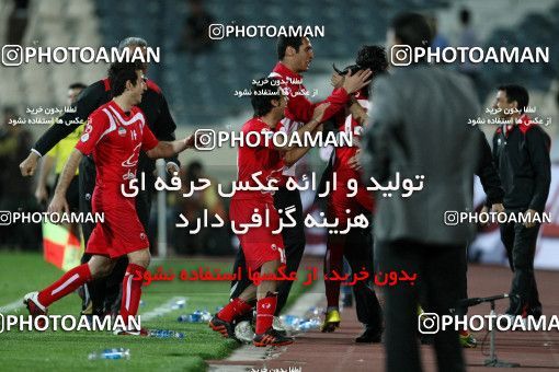 760636, Tehran, [*parameter:4*], لیگ برتر فوتبال ایران، Persian Gulf Cup، Week 29، Second Leg، Esteghlal 1 v 2 Tractor Sazi on 2011/04/10 at Azadi Stadium