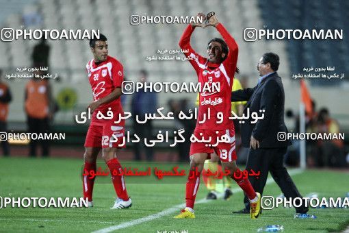 760690, Tehran, [*parameter:4*], لیگ برتر فوتبال ایران، Persian Gulf Cup، Week 29، Second Leg، Esteghlal 1 v 2 Tractor Sazi on 2011/04/10 at Azadi Stadium
