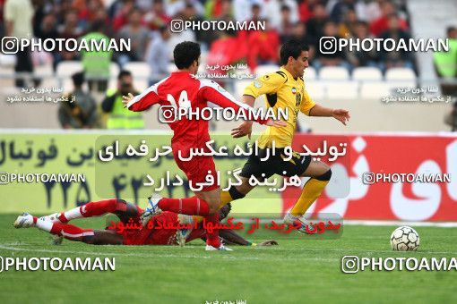 766295, Tehran, [*parameter:4*], لیگ برتر فوتبال ایران، Persian Gulf Cup، Week 12، First Leg، Persepolis 3 v 2 Sepahan on 2008/10/26 at Azadi Stadium