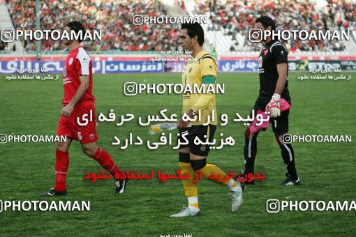 800987, Tehran, [*parameter:4*], لیگ برتر فوتبال ایران، Persian Gulf Cup، Week 12، First Leg، Persepolis 3 v 2 Sepahan on 2008/10/26 at Azadi Stadium