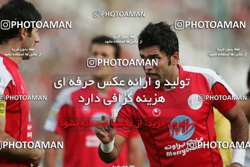 801087, Tehran, [*parameter:4*], لیگ برتر فوتبال ایران، Persian Gulf Cup، Week 12، First Leg، Persepolis 3 v 2 Sepahan on 2008/10/26 at Azadi Stadium