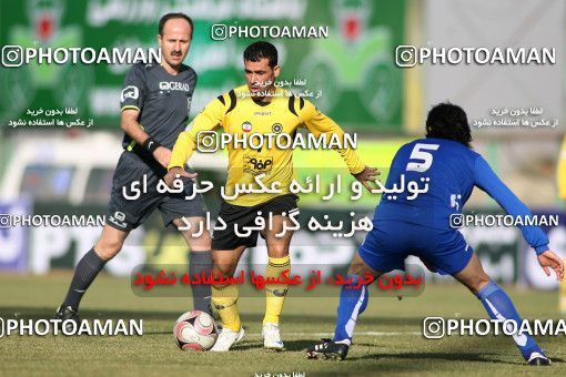 765893, Isfahan,Fooladshahr, [*parameter:4*], لیگ برتر فوتبال ایران، Persian Gulf Cup، Week 20، Second Leg، Sepahan 2 v 1 Esteghlal on 2008/12/30 at Foolad Shahr Stadium