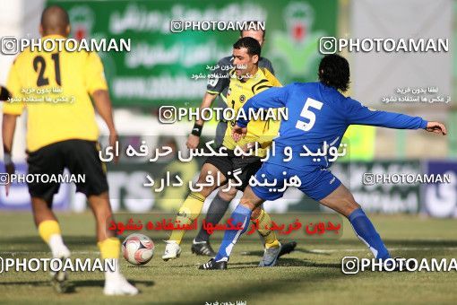 765934, Isfahan,Fooladshahr, [*parameter:4*], لیگ برتر فوتبال ایران، Persian Gulf Cup، Week 20، Second Leg، Sepahan 2 v 1 Esteghlal on 2008/12/30 at Foolad Shahr Stadium