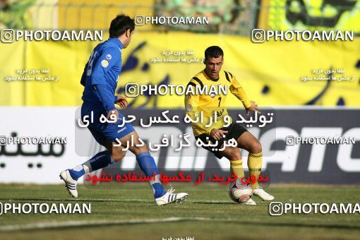 765980, Isfahan,Fooladshahr, [*parameter:4*], لیگ برتر فوتبال ایران، Persian Gulf Cup، Week 20، Second Leg، Sepahan 2 v 1 Esteghlal on 2008/12/30 at Foolad Shahr Stadium
