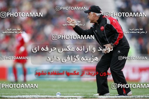 771268, Tehran, , Iranian Hazfi Cup, 1.8 round, Khorramshahr Cup, Persepolis ۱ v ۰ Sepahan on 2009/04/30 at Azadi Stadium