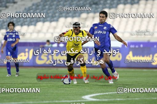 766791, Tehran, Iran, لیگ برتر فوتبال ایران، Persian Gulf Cup، Week 1، First Leg، Esteghlal 1 v 0 Sepahan on 2009/08/07 at Azadi Stadium