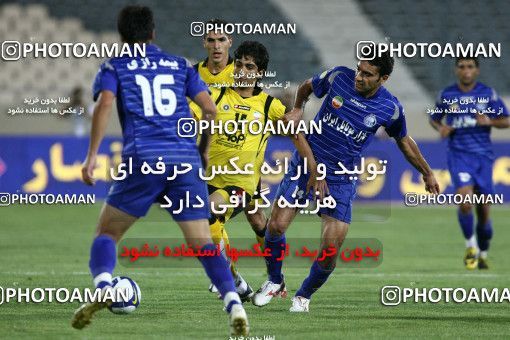 766852, Tehran, Iran, لیگ برتر فوتبال ایران، Persian Gulf Cup، Week 1، First Leg، Esteghlal 1 v 0 Sepahan on 2009/08/07 at Azadi Stadium