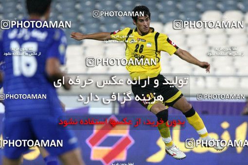 766741, Tehran, Iran, لیگ برتر فوتبال ایران، Persian Gulf Cup، Week 1، First Leg، Esteghlal 1 v 0 Sepahan on 2009/08/07 at Azadi Stadium