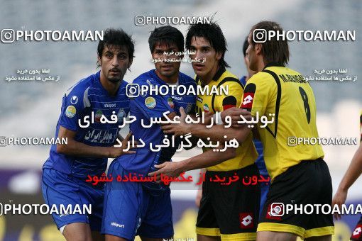 770813, Tehran, Iran, لیگ برتر فوتبال ایران، Persian Gulf Cup، Week 1، First Leg، Esteghlal 1 v 0 Sepahan on 2009/08/07 at Azadi Stadium