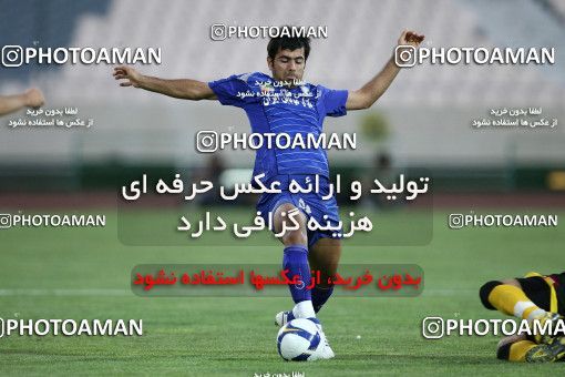 770920, Tehran, Iran, لیگ برتر فوتبال ایران، Persian Gulf Cup، Week 1، First Leg، Esteghlal 1 v 0 Sepahan on 2009/08/07 at Azadi Stadium