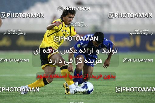 770922, Tehran, Iran, لیگ برتر فوتبال ایران، Persian Gulf Cup، Week 1، First Leg، Esteghlal 1 v 0 Sepahan on 2009/08/07 at Azadi Stadium