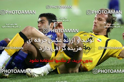 770833, Tehran, Iran, لیگ برتر فوتبال ایران، Persian Gulf Cup، Week 1، First Leg، Esteghlal 1 v 0 Sepahan on 2009/08/07 at Azadi Stadium