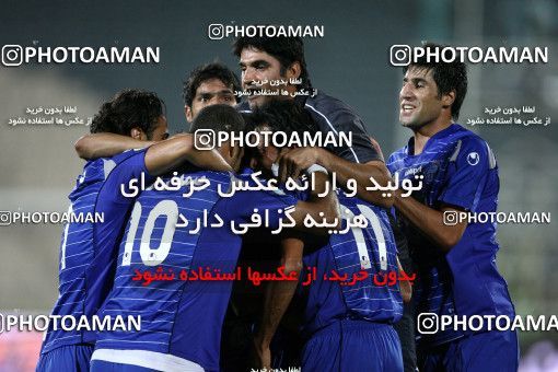 770808, Tehran, Iran, لیگ برتر فوتبال ایران، Persian Gulf Cup، Week 1، First Leg، Esteghlal 1 v 0 Sepahan on 2009/08/07 at Azadi Stadium