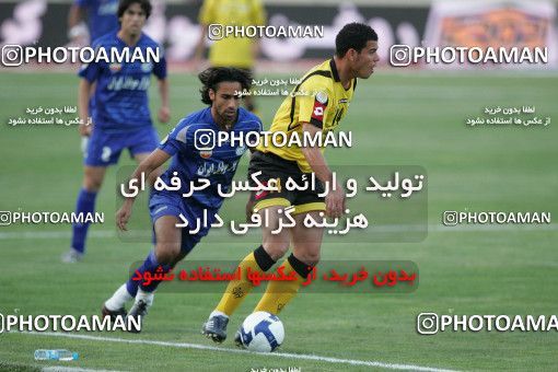770225, Tehran, Iran, لیگ برتر فوتبال ایران، Persian Gulf Cup، Week 1، First Leg، Esteghlal 1 v 0 Sepahan on 2009/08/07 at Azadi Stadium