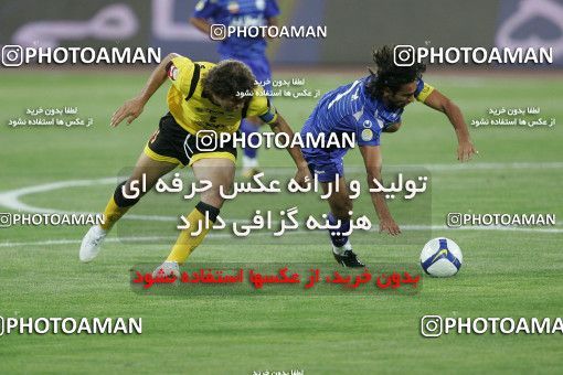 770278, Tehran, Iran, لیگ برتر فوتبال ایران، Persian Gulf Cup، Week 1، First Leg، Esteghlal 1 v 0 Sepahan on 2009/08/07 at Azadi Stadium