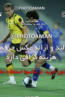 770203, Tehran, Iran, لیگ برتر فوتبال ایران، Persian Gulf Cup، Week 1، First Leg، Esteghlal 1 v 0 Sepahan on 2009/08/07 at Azadi Stadium