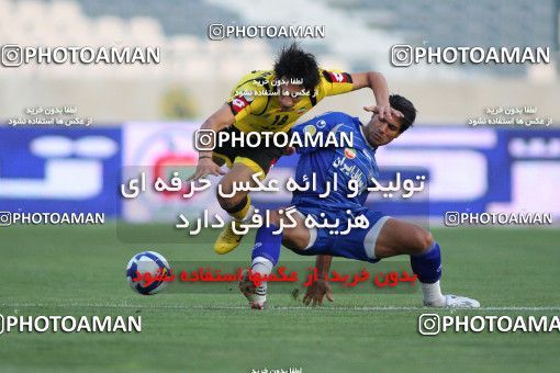 765599, Tehran, Iran, لیگ برتر فوتبال ایران، Persian Gulf Cup، Week 1، First Leg، Esteghlal 1 v 0 Sepahan on 2009/08/07 at Azadi Stadium