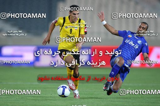 765591, Tehran, Iran, لیگ برتر فوتبال ایران، Persian Gulf Cup، Week 1، First Leg، Esteghlal 1 v 0 Sepahan on 2009/08/07 at Azadi Stadium
