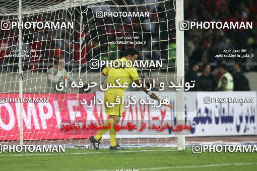 770326, Tehran, Iran, لیگ برتر فوتبال ایران، Persian Gulf Cup، Week 14، First Leg، Persepolis 2 v 1 Tractor Sazi on 2009/10/26 at Azadi Stadium